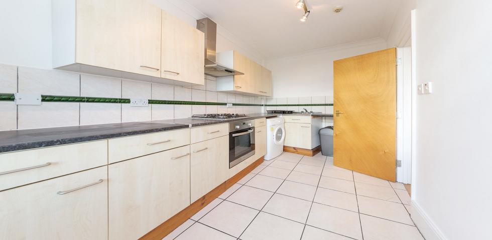 			2 Bedroom, 1 bath, 1 reception Flat			 Burnley Road, DOLLIS HILL
